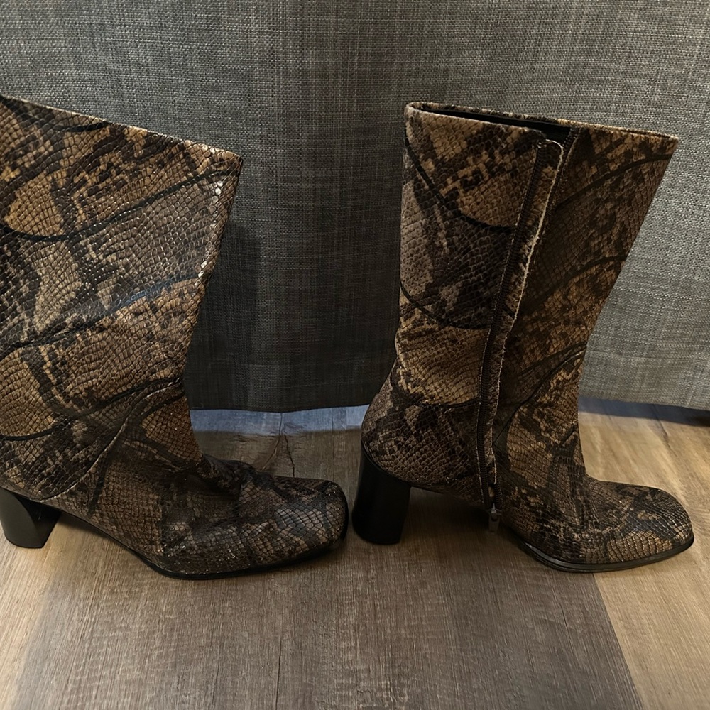 Via Spiga Brown and Black Heeled Boots with Snakeskin Pattern